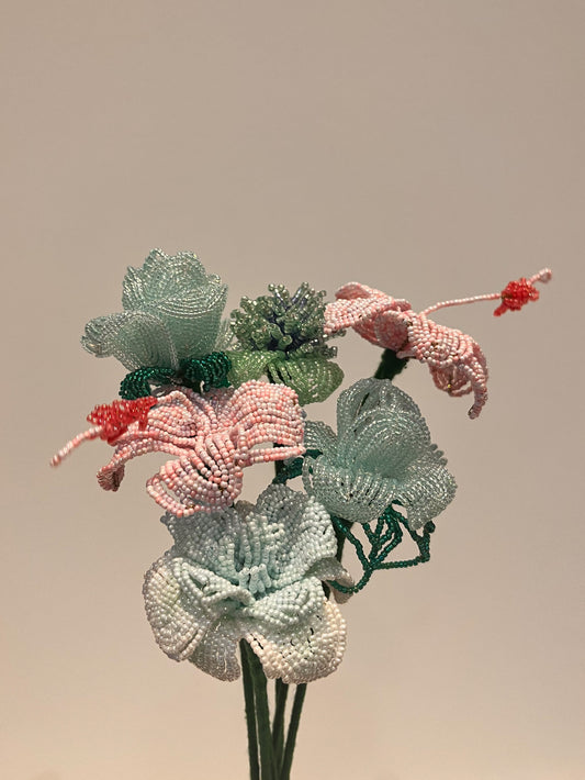 Pasztell csokor hibiszkusszal